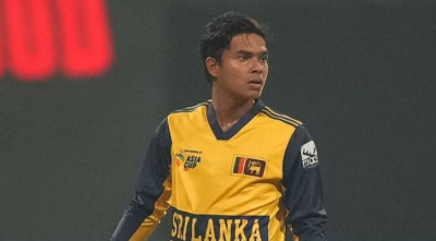ম্যাচ শেষে বাবার মৃত্যু সংবাদ পেলেন ওয়েল্লাগে